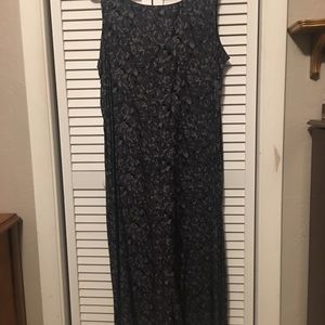 Women’s dress